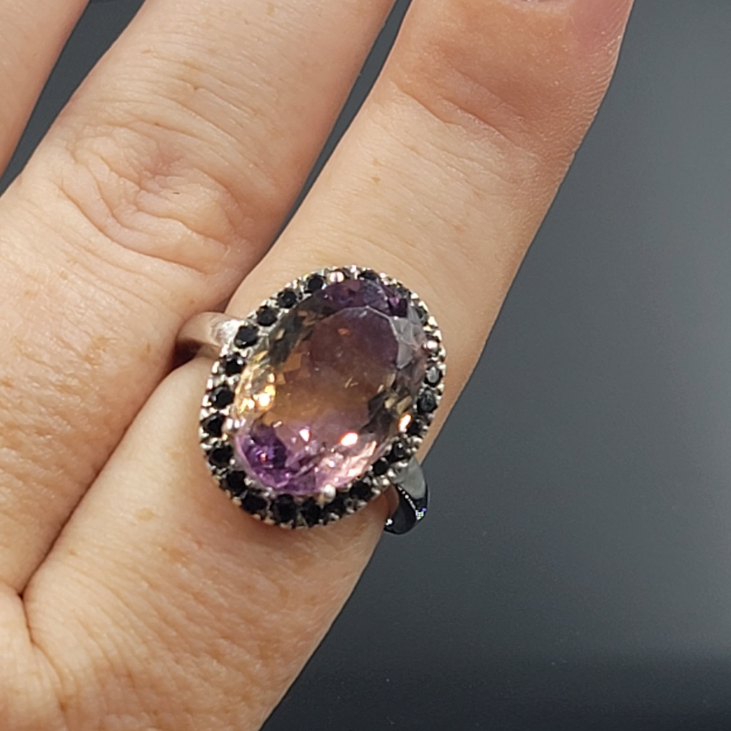 Amatrine Ring